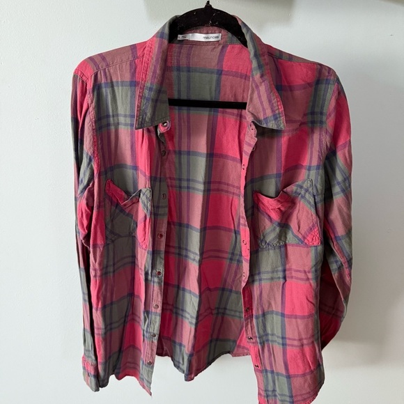 Maurice’s Long Sleeve Pink and Green Plaid Button-Up Flannel Shirt Size Large - Picture 1 of 6
